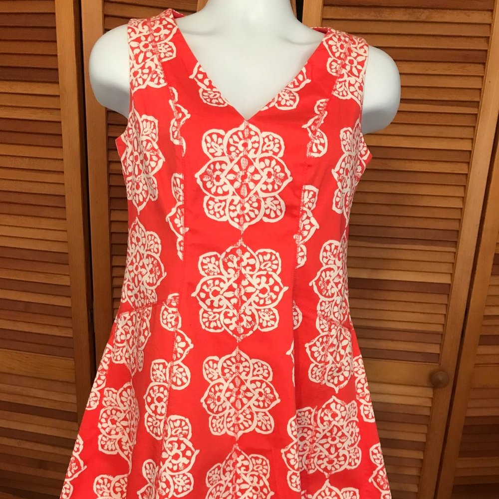 NINE WEST SZ 8 SLEEVELESS V-NECK SUMMER DRESS - MINT